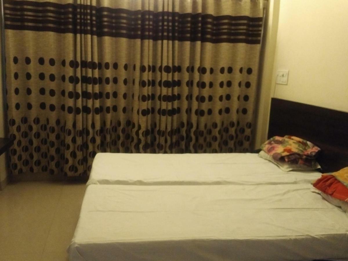 Hotel Rose Lodge 浦那 外观 照片